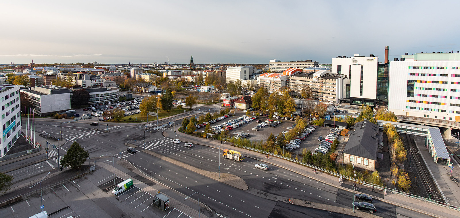 Ylhäältä kuvattu näkymä Tiedepuistolta kohti keskustaa.